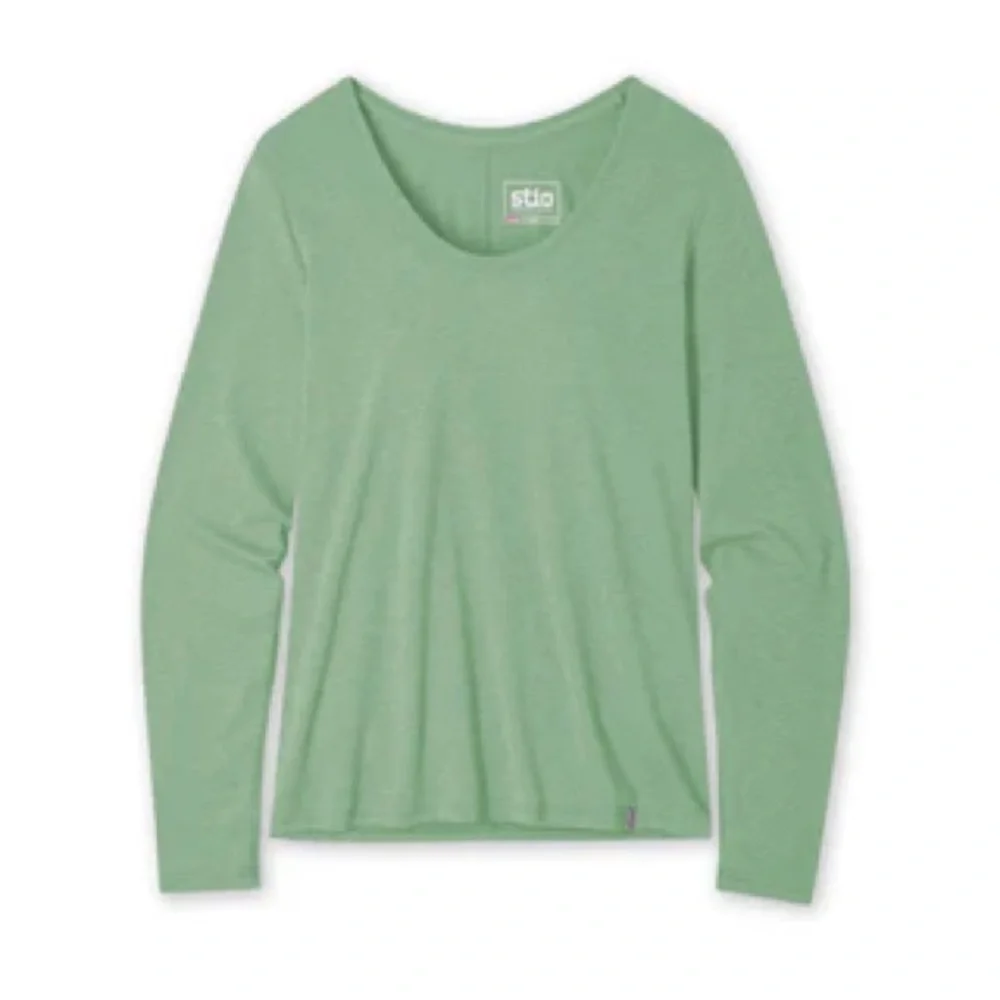 Set of TWO Stio Divide Scoop Neck Long Sleeve Tee, Yellow and Leaf Green, Medium - Picture 3 of 14